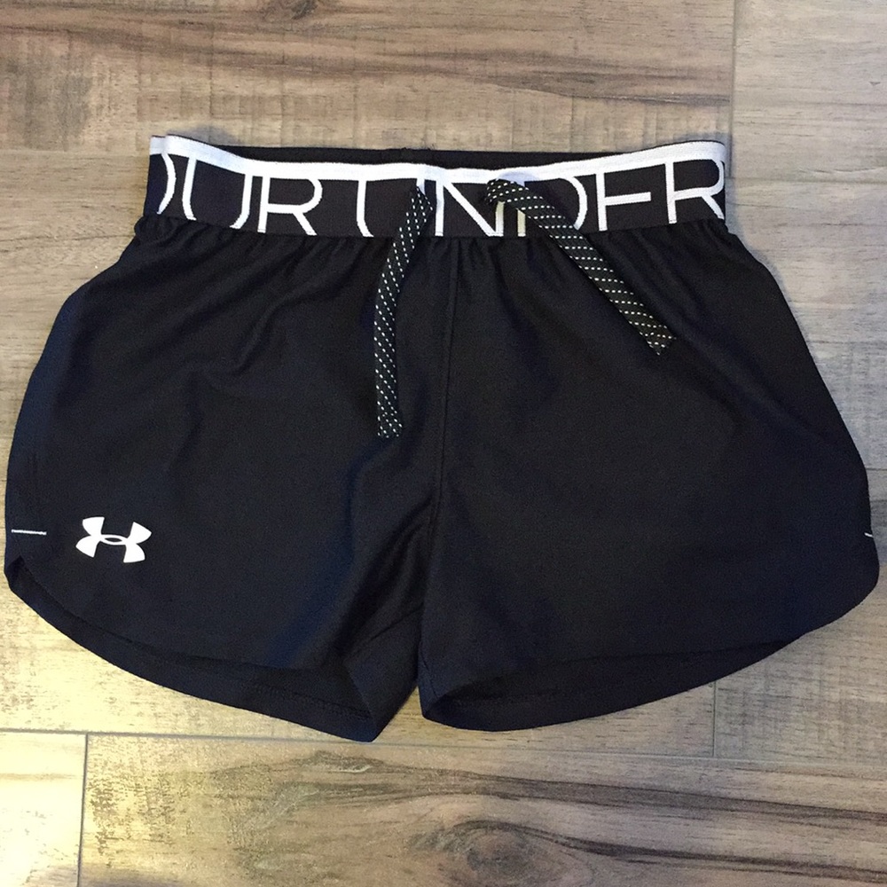 Girls Under Armour Black Athletic Shorts Small